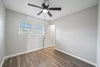 8834 Brackley Lane, Houston, TX 77088 - Photo 17