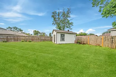 8834 Brackley Lane, Houston, TX 77088 - Photo 23
