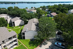 102 E Lakeview Terrace, Montgomery, TX 77356 - Photo 27