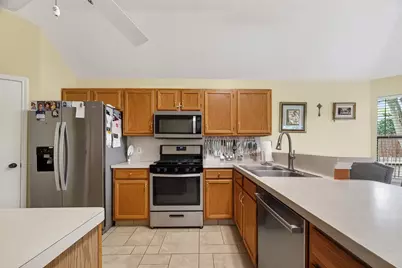 807 Forest Oaks Lane, Pearland, TX 77584 - Photo 19