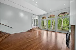 16 Pine Briar Cir, Houston, TX 77056 - Photo 9