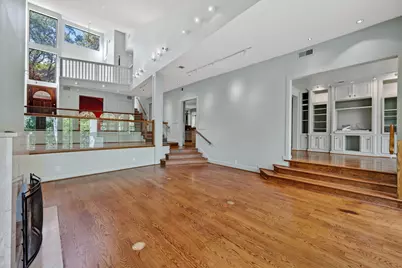 16 Pine Briar Circle, Houston, TX 77056 - Photo 7