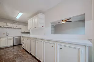 432 N Post Oak Ln, Houston, TX 77024 - Photo 17