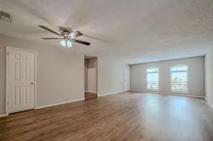 432 N Post Oak Ln, Houston, TX 77024 - Photo 9