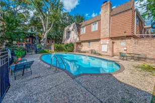 432 N Post Oak Ln, Houston, TX 77024 - Photo 33