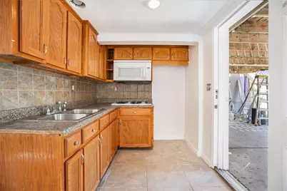 1512 Moody Avenue, Galveston, TX 77550 - Photo 23