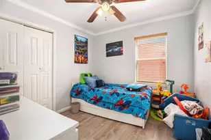 1512 Moody Ave, Galveston, TX 77550 - Photo 17