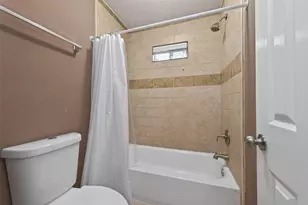 13703 Templar Ln, Sugar Land, TX 77498 - Photo 41