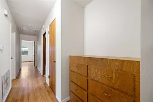 8110 Bob White Dr, Houston, TX 77074 - Photo 17