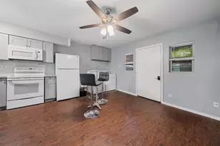 8216 Fondren Rd, Houston, TX 77074 - Photo 5