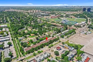 8216 Fondren Rd, Houston, TX 77074 - Photo 31