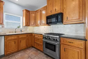 427 2nd St, San Leon, TX 77539 - Photo 17