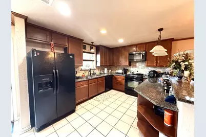 4015 Blackwell Lane, Beaumont, TX 77713 - Photo 3