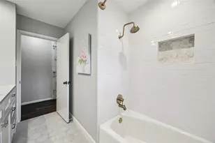 10714 Piping Rock Ln, Houston, TX 77042 - Photo 33