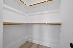 5027 Willow Glen Dr, Houston, TX 77033 - Photo 17