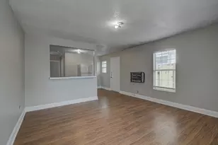 4605 Galesburg St, Houston, TX 77051 - Photo 5