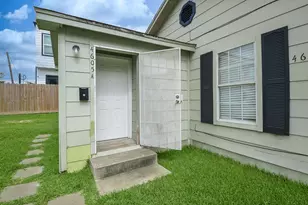 4605 Galesburg St, Houston, TX 77051 - Photo 17