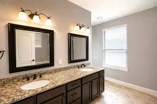 321 W 26th St, Houston, TX 77008 - Photo 13