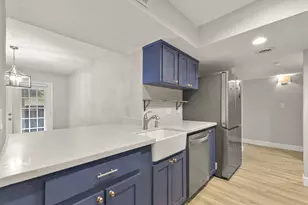 12633 Memorial Dr, Houston, TX 77024 - Photo 17