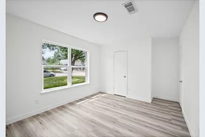 9506 Winsome Lane, Houston, TX 77063 - Photo 19