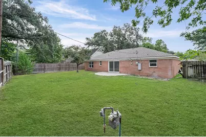 9506 Winsome Lane, Houston, TX 77063 - Photo 23