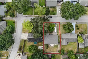 9506 Winsome Ln, Houston, TX 77063 - Photo 29