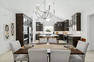 901 Kingwood Dr, League City, TX 77573 - Photo 9