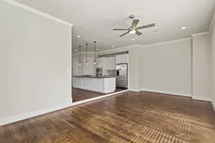 906 W 17th St, Houston, TX 77008 - Photo 15