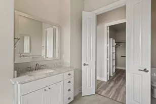 906 W 17th St, Houston, TX 77008 - Photo 31