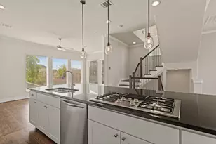 906 W 17th St, Houston, TX 77008 - Photo 17