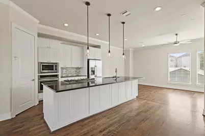 906 W 17th Street #E, Houston, TX 77008 - Photo 5
