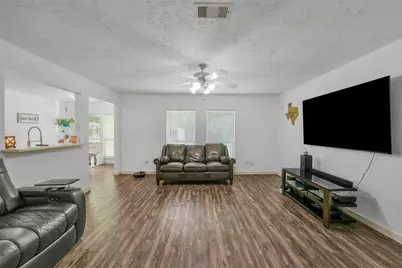 12023 Belle Court, Pinehurst, TX 77362 - Photo 7