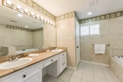 6918 Bent Branch Drive, Houston, TX 77088 - Photo 29