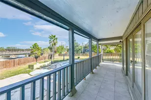 6918 Bent Branch Dr, Houston, TX 77088 - Photo 33