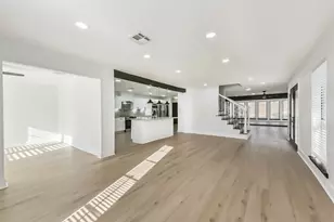 6918 Bent Branch Dr, Houston, TX 77088 - Photo 7