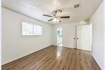 6918 Bent Branch Drive, Houston, TX 77088 - Photo 43