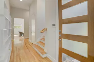 1311 Castle Ct, Houston, TX 77006 - Photo 7