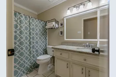 28 Fallenstone Drive, The Woodlands, TX 77381 - Photo 17