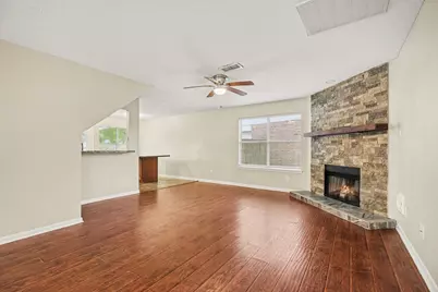 2875 Pebble Canyon Lane, Dickinson, TX 77539 - Photo 5