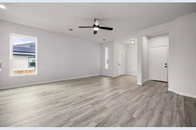 8 Donna Court #B, Brookshire, TX 77423 - Photo 7