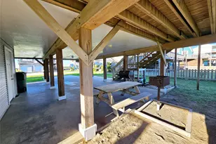 12929 John Reynolds Rd, Galveston, TX 77554 - Photo 37