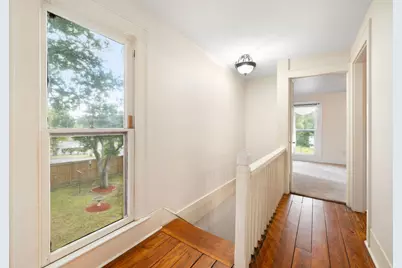 816 W Adoue Street, Alvin, TX 77511 - Photo 13