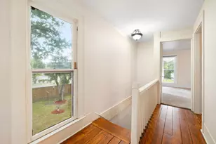 816 W Adoue St, Alvin, TX 77511 - Photo 13