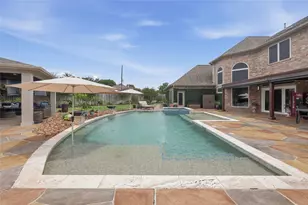 8603 Magnolia Frst Dr, Sugar Land, TX 77479 - Photo 45
