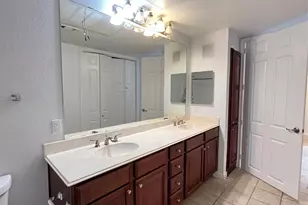 7575 Kirby Dr, Houston, TX 77030 - Photo 7