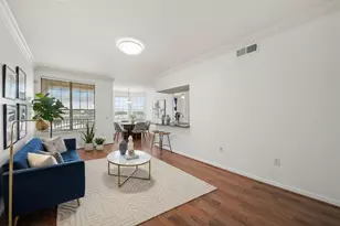 7575 Kirby Dr, Houston, TX 77030 - Photo 1