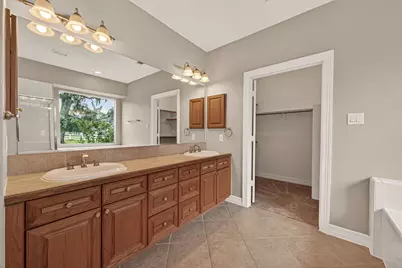 1118 Indian Ridge, Rosharon, TX 77583 - Photo 17