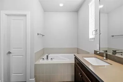 1007 W 17th Street, Houston, TX 77008 - Photo 5