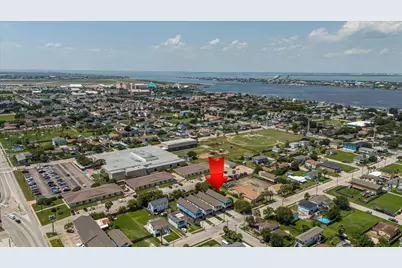 2301 67th Street, Galveston, TX 77551 - Photo 5