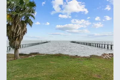 1035 6th Street, San Leon, TX 77539 - Photo 7